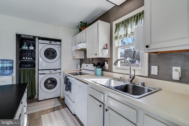 323 LAUREL DR, Lusby, MD 20657