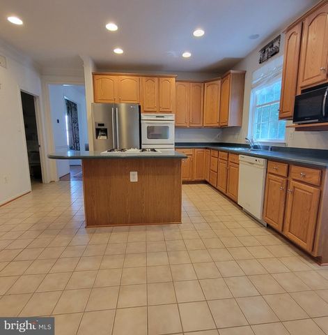 811 LAMOKA DR, Odenton, MD 21113