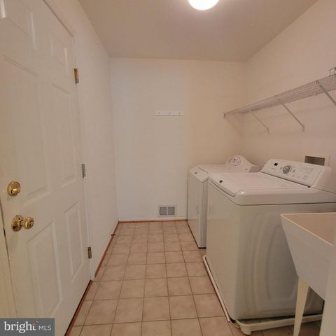 811 LAMOKA DR, Odenton, MD 21113