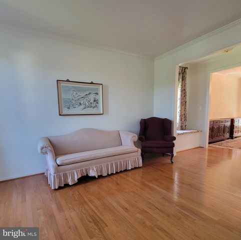 811 LAMOKA DR, Odenton, MD 21113