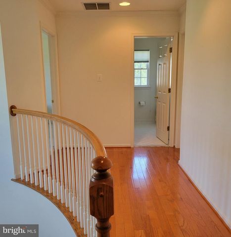 811 LAMOKA DR, Odenton, MD 21113