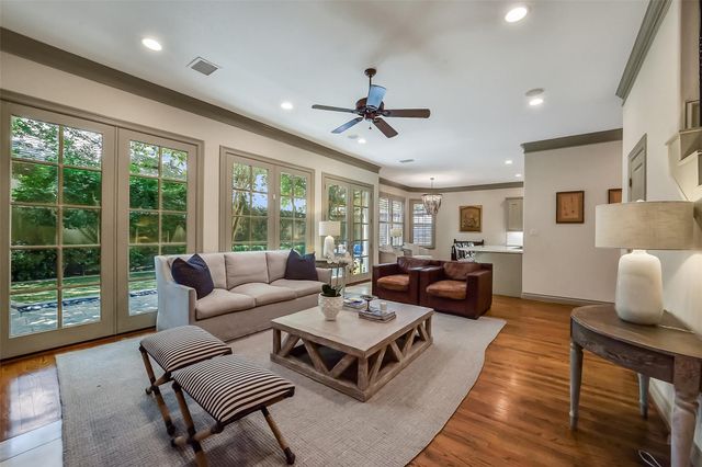 7615 E Jordan Cove, Houston, TX 77055