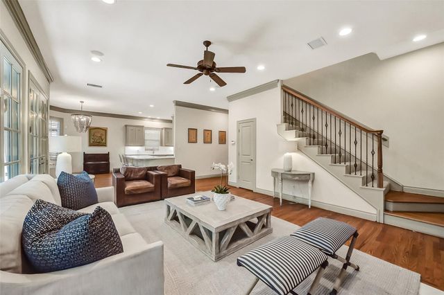 7615 E Jordan Cove, Houston, TX 77055