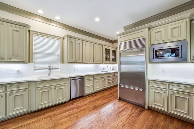 7615 E Jordan Cove, Houston, TX 77055