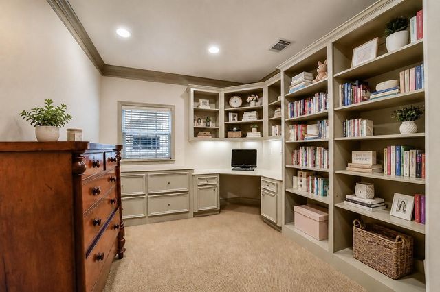 7615 E Jordan Cove, Houston, TX 77055