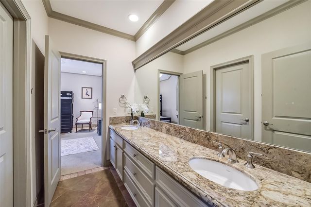 7615 E Jordan Cove, Houston, TX 77055