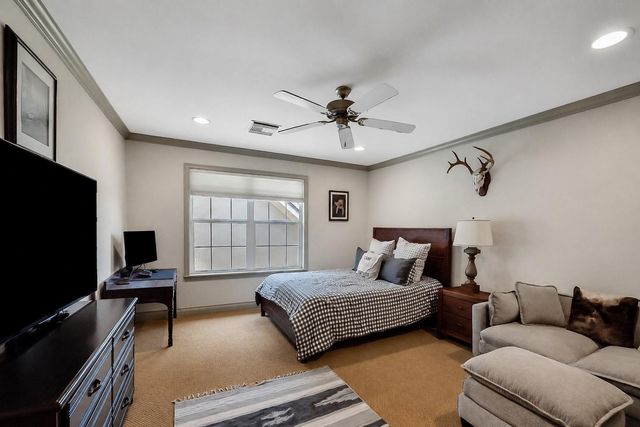 7615 E Jordan Cove, Houston, TX 77055