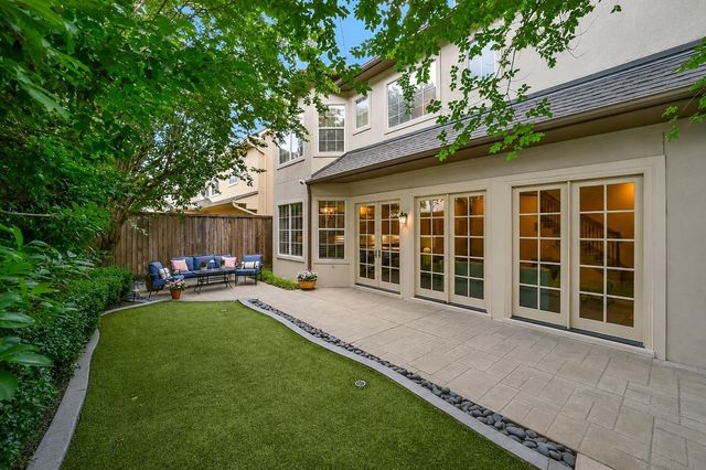 7615 E Jordan Cove, Houston, TX 77055
