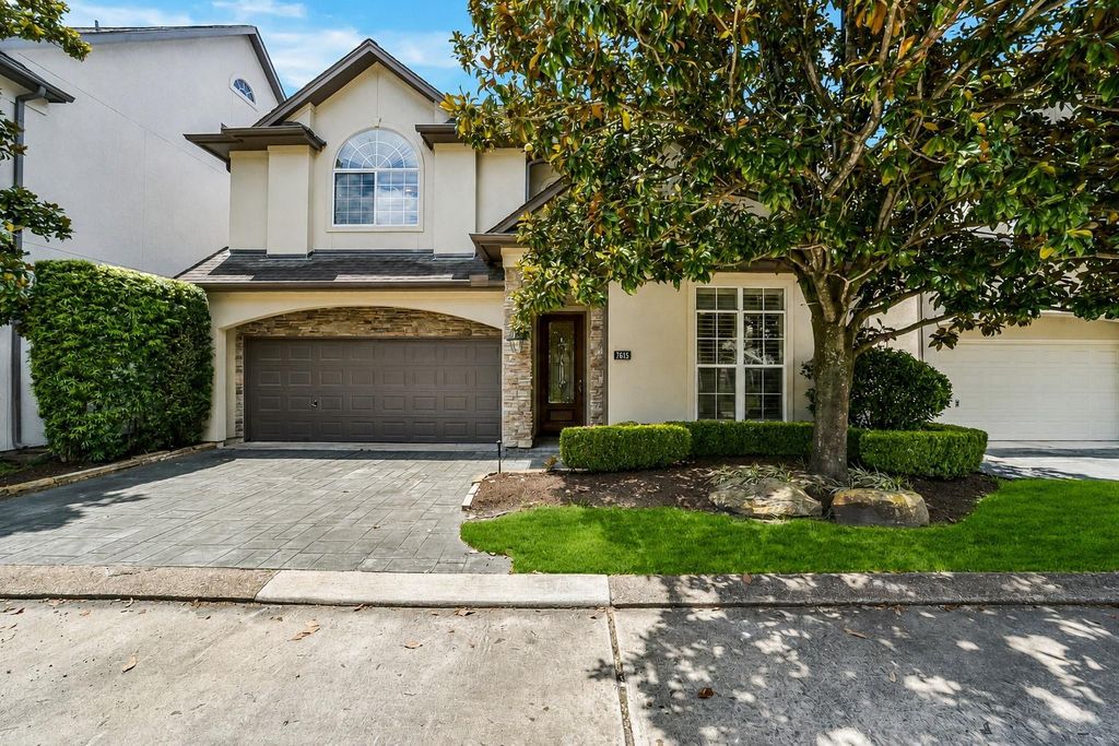 7615 E Jordan Cove, Houston, TX 77055