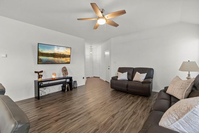 200 High Plains PASS, Liberty Hill, TX 78642