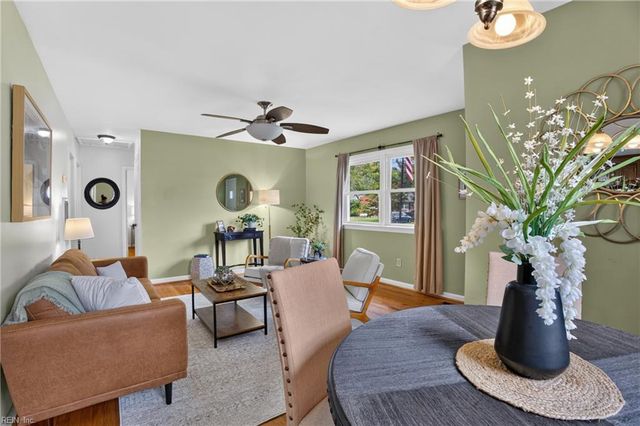 130 Albany DR, Hampton, VA 23666