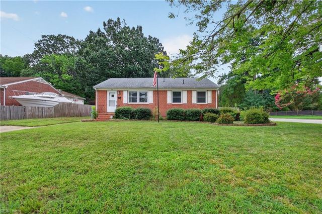 130 Albany DR, Hampton, VA 23666