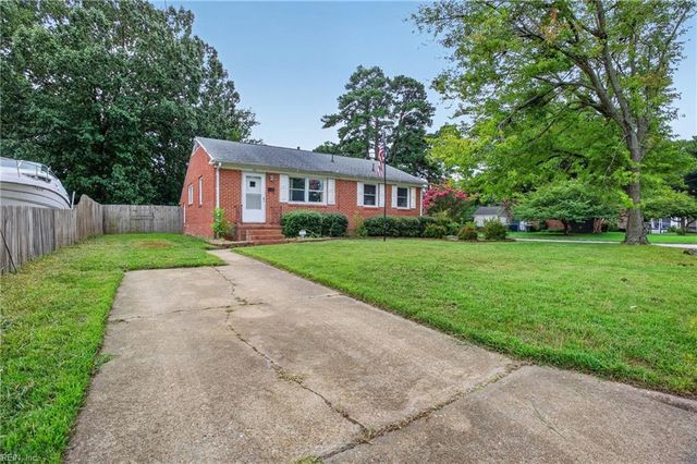 130 Albany DR, Hampton, VA 23666