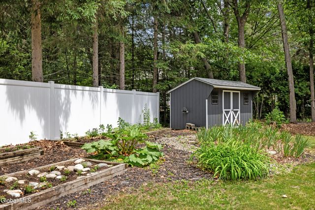 13 Sugar Pine Road, Queensbury, NY 12804