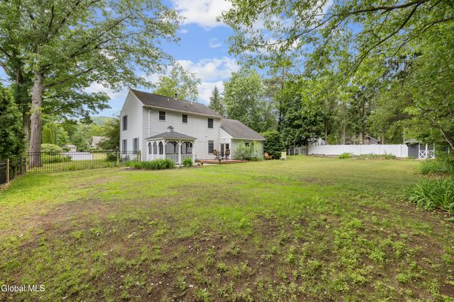 13 Sugar Pine Road, Queensbury, NY 12804