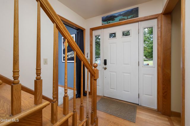 13 Sugar Pine Road, Queensbury, NY 12804