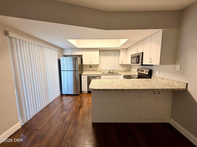 23 Springwood Square, Port Orange, FL 32129