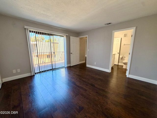 23 Springwood Square, Port Orange, FL 32129