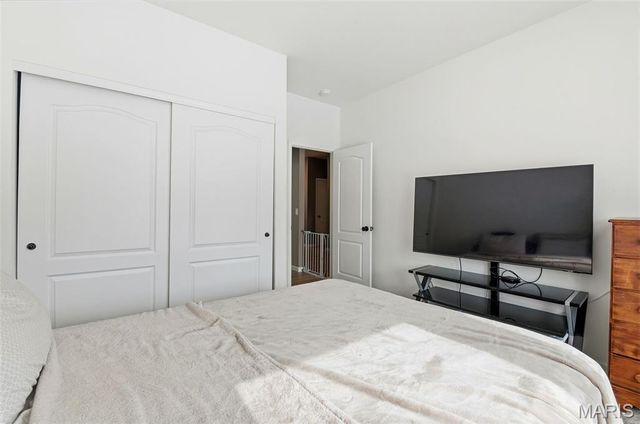 138 Rhythm Point Drive, St Peters, MO 63376