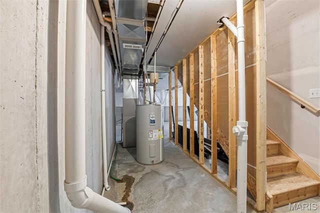 138 Rhythm Point Drive, St Peters, MO 63376