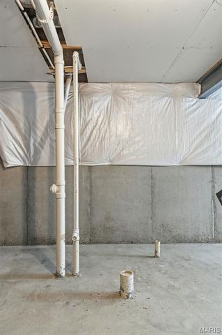 138 Rhythm Point Drive, St Peters, MO 63376