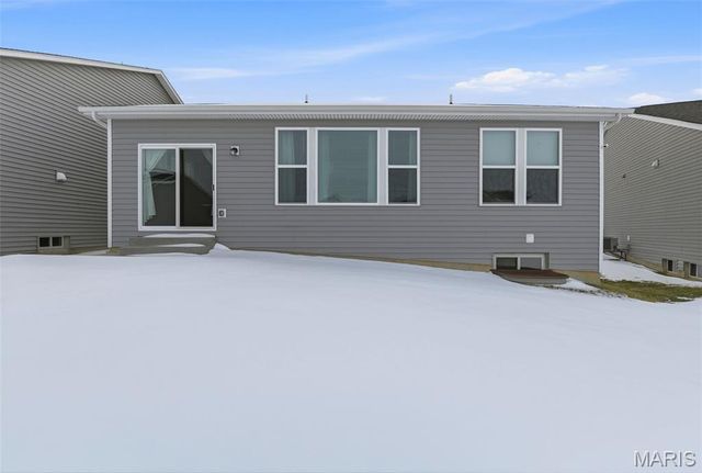 138 Rhythm Point Drive, St Peters, MO 63376