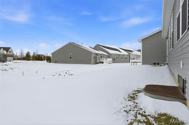 138 Rhythm Point Drive, St Peters, MO 63376