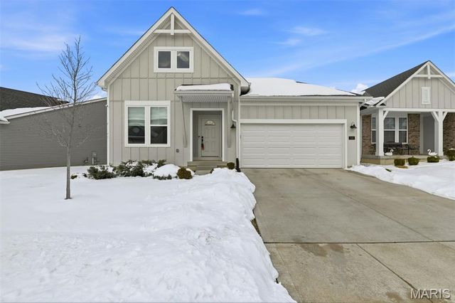 138 Rhythm Point Drive, St Peters, MO 63376