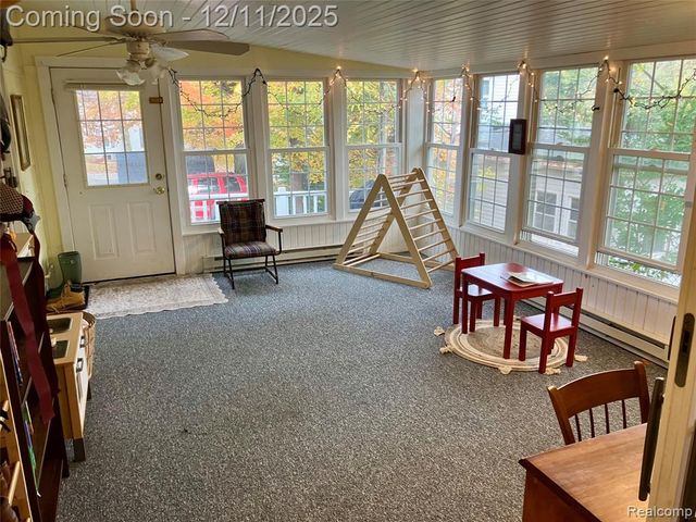 41 Charles Street, Hillsdale, MI 49242