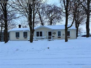 41 Charles Street, Hillsdale, MI 49242