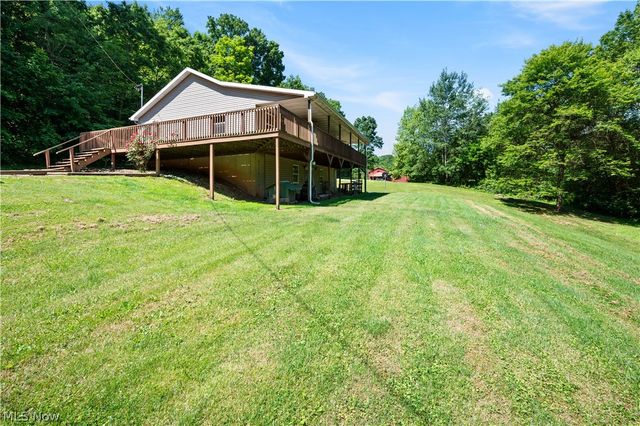 26601 Huckleberry Road, Coolville, OH 45723