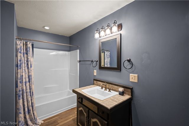 26601 Huckleberry Road, Coolville, OH 45723