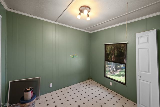 26601 Huckleberry Road, Coolville, OH 45723