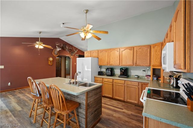 26601 Huckleberry Road, Coolville, OH 45723
