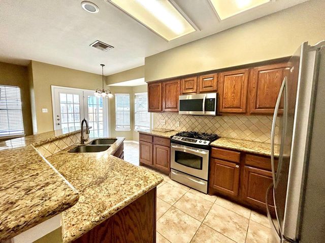 14339 Fair Knoll Way, Houston, TX 77062