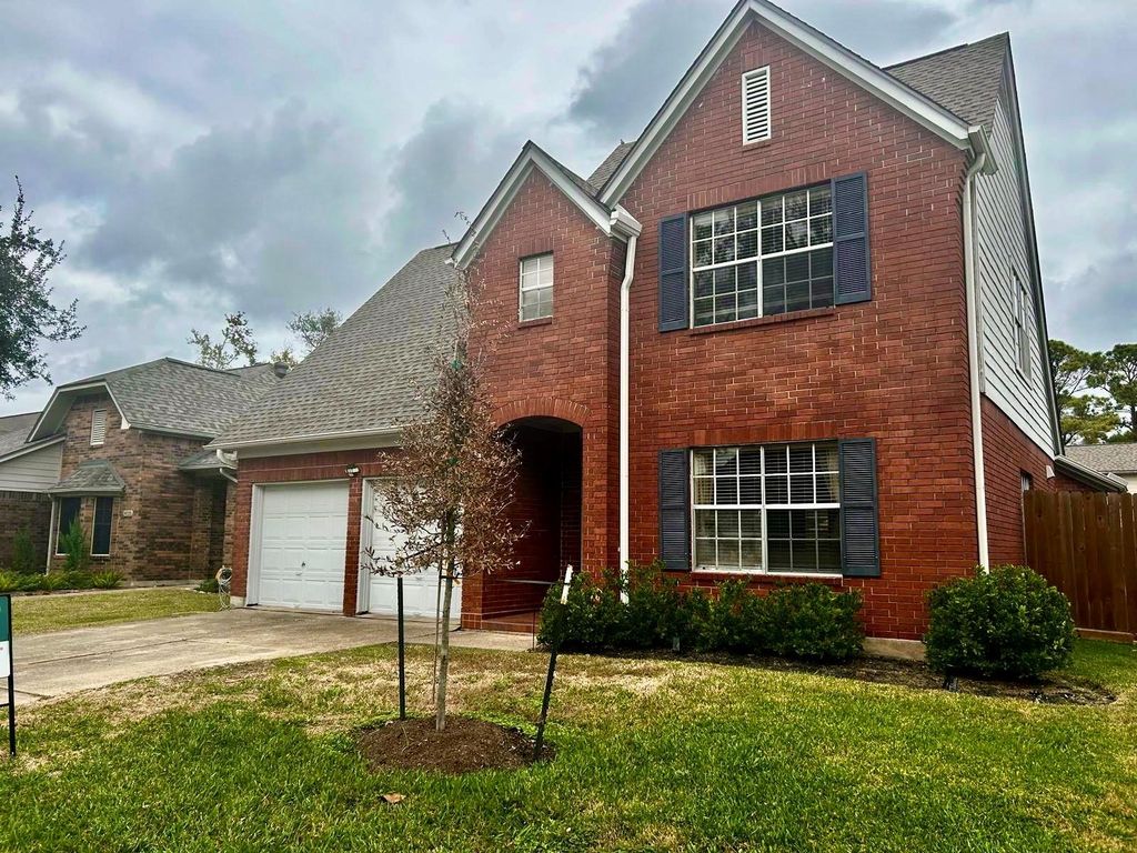 14339 Fair Knoll Way, Houston, TX 77062