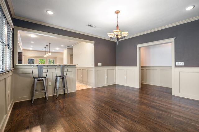 422 S Winnetka Avenue, Dallas, TX 75208