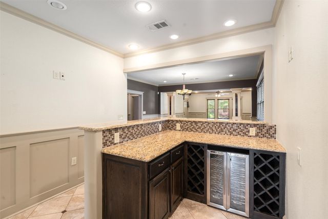 422 S Winnetka Avenue, Dallas, TX 75208