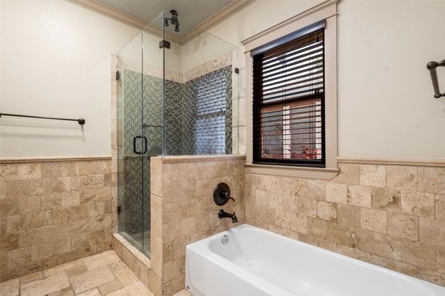 422 S Winnetka Avenue, Dallas, TX 75208