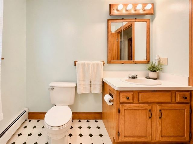 69 Standish Rd, Quincy, MA 02171