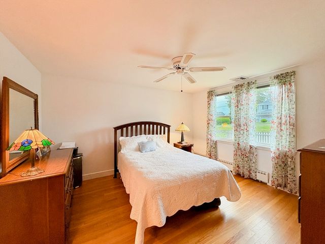 69 Standish Rd, Quincy, MA 02171