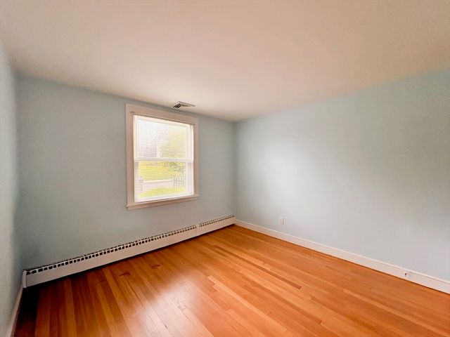 69 Standish Rd, Quincy, MA 02171