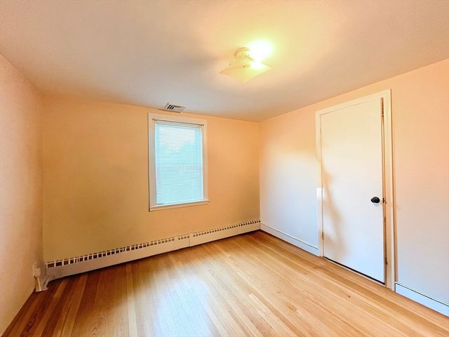 69 Standish Rd, Quincy, MA 02171