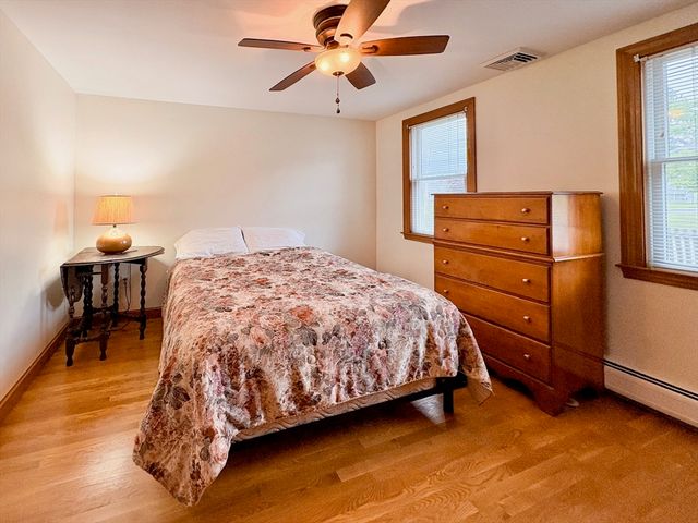 69 Standish Rd, Quincy, MA 02171