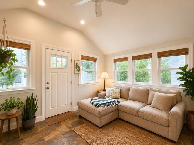 69 Standish Rd, Quincy, MA 02171
