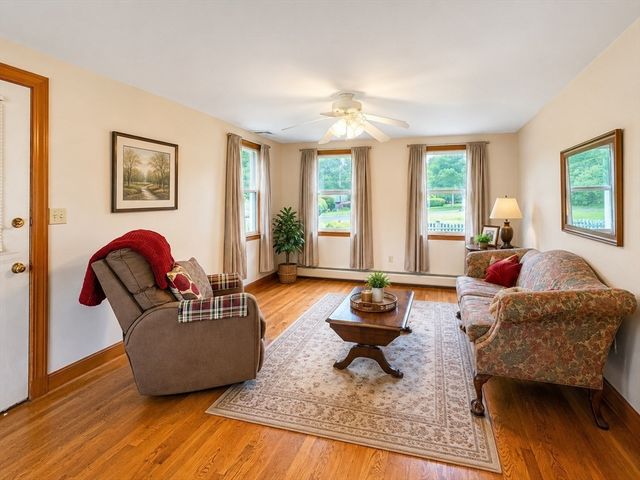 69 Standish Rd, Quincy, MA 02171