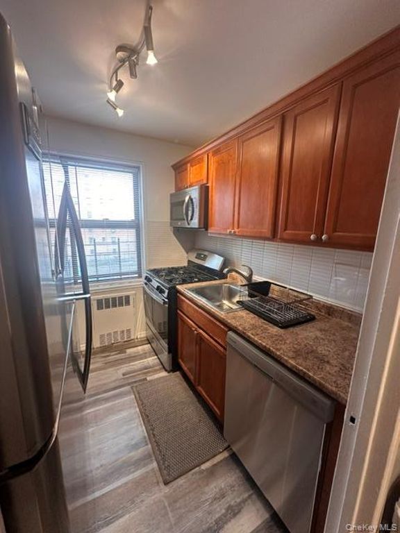 2 FISHER Drive 203, Mount Vernon, NY 10552