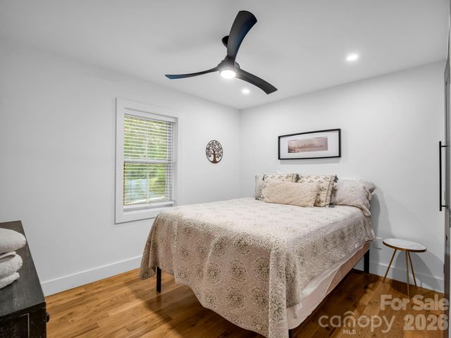 126 Swans Way W, Lake Lure, NC 28746