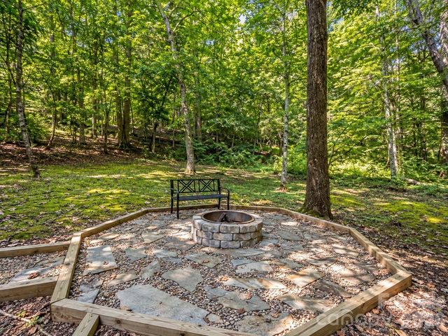 126 Swans Way W, Lake Lure, NC 28746