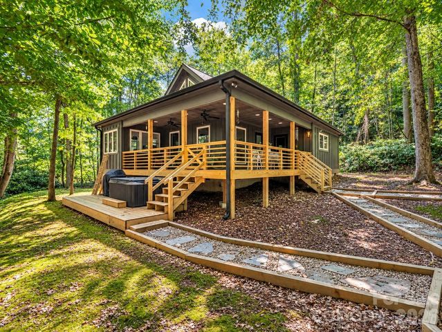 126 Swans Way W, Lake Lure, NC 28746